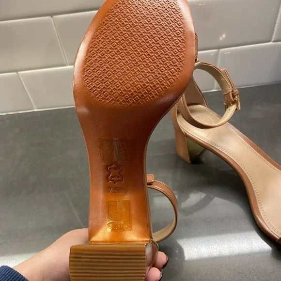 Tory Burch Cecile block heel - Picture 6 of 6